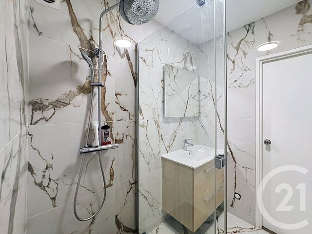 Appartement F3 à louer - 3 pièces - 55.15 m2 - IVRY SUR SEINE - 94 - ILE-DE-FRANCE - Century 21 Raspail