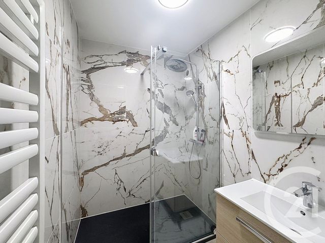 Appartement F3 à louer - 3 pièces - 55.15 m2 - IVRY SUR SEINE - 94 - ILE-DE-FRANCE - Century 21 Raspail