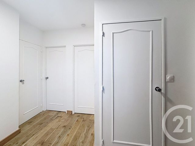 Appartement F3 à louer - 3 pièces - 55.15 m2 - IVRY SUR SEINE - 94 - ILE-DE-FRANCE - Century 21 Raspail