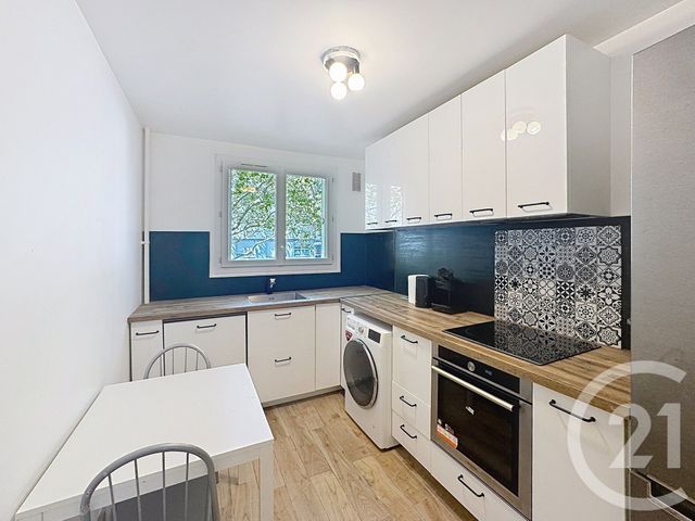 Appartement F3 à louer - 3 pièces - 55.15 m2 - IVRY SUR SEINE - 94 - ILE-DE-FRANCE - Century 21 Raspail