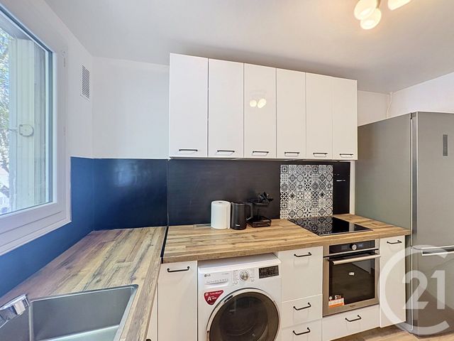 Appartement F3 à louer - 3 pièces - 55.15 m2 - IVRY SUR SEINE - 94 - ILE-DE-FRANCE - Century 21 Raspail