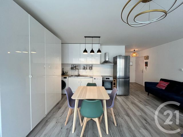 Appartement Studio à louer - 1 pièce - 34.83 m2 - IVRY SUR SEINE - 94 - ILE-DE-FRANCE - Century 21 Raspail