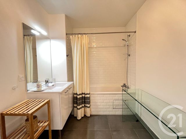 Appartement Studio à louer - 1 pièce - 34.83 m2 - IVRY SUR SEINE - 94 - ILE-DE-FRANCE - Century 21 Raspail