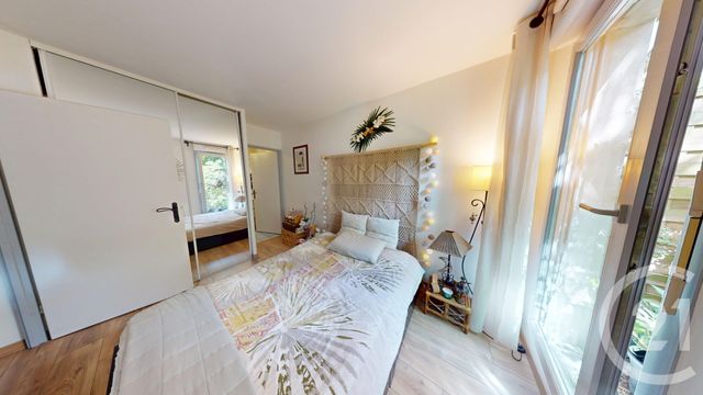 Appartement F2 à vendre - 2 pièces - 42.81 m2 - IVRY SUR SEINE - 94 - ILE-DE-FRANCE - Century 21 Raspail