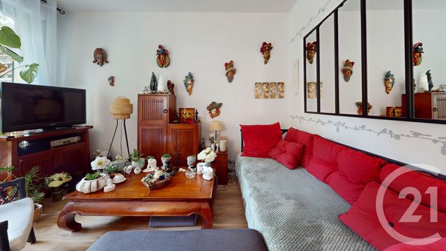 Appartement F2 à vendre - 2 pièces - 42.81 m2 - IVRY SUR SEINE - 94 - ILE-DE-FRANCE - Century 21 Raspail