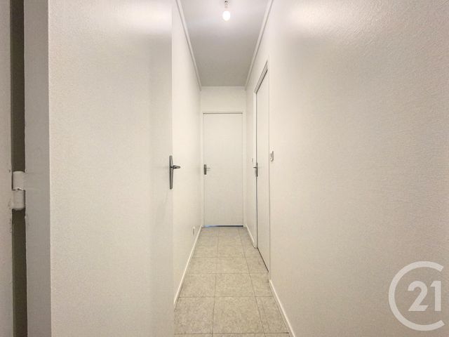 Appartement F2 à louer - 2 pièces - 48.77 m2 - IVRY SUR SEINE - 94 - ILE-DE-FRANCE - Century 21 Raspail