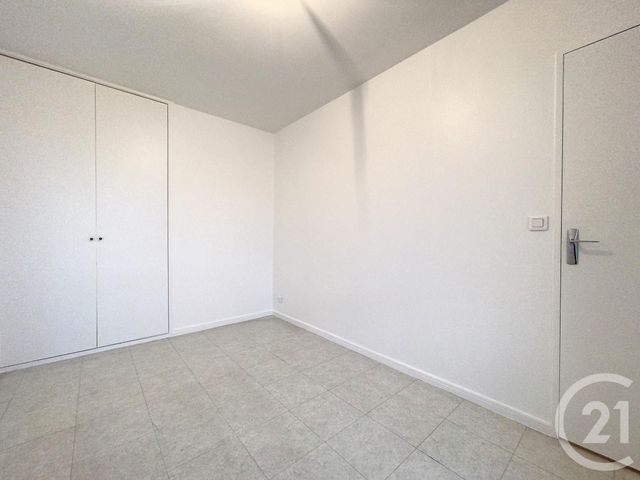 Appartement F2 à louer - 2 pièces - 48.77 m2 - IVRY SUR SEINE - 94 - ILE-DE-FRANCE - Century 21 Raspail