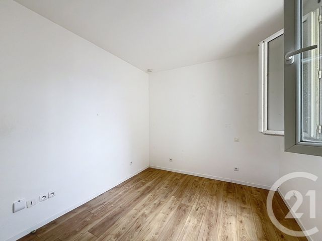Appartement Studio à louer - 1 pièce - 15.73 m2 - IVRY SUR SEINE - 94 - ILE-DE-FRANCE - Century 21 Raspail