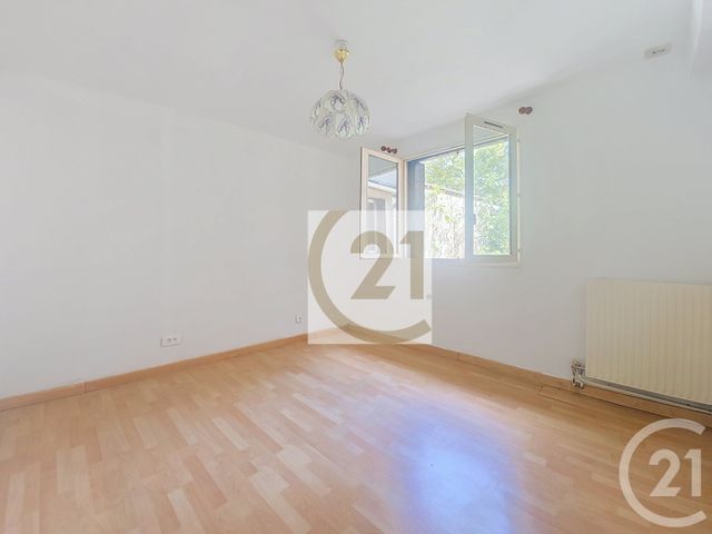 maison à vendre - 3 pièces - 74.01 m2 - IVRY SUR SEINE - 94 - ILE-DE-FRANCE - Century 21 Raspail
