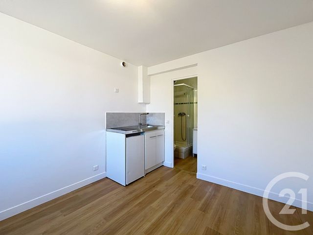 Appartement Studio à louer - 1 pièce - 14.31 m2 - CORBEIL ESSONNES - 91 - ILE-DE-FRANCE - Century 21 Raspail