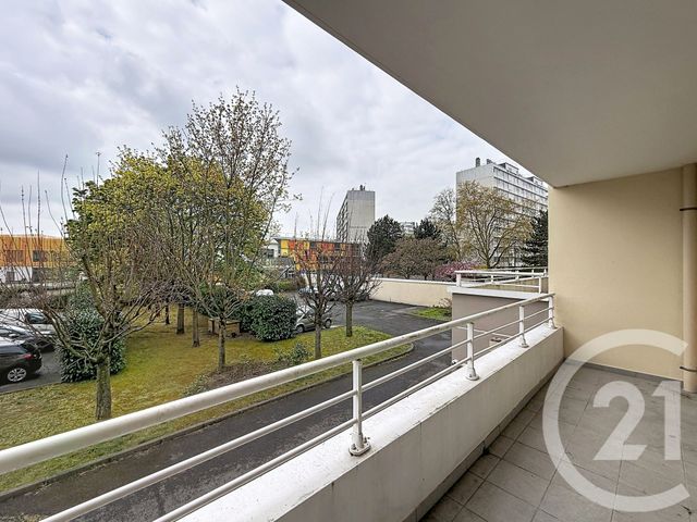 Appartement F3 à louer - 3 pièces - 66.98 m2 - IVRY SUR SEINE - 94 - ILE-DE-FRANCE - Century 21 Raspail