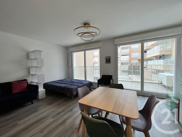 Appartement Studio à louer - 1 pièce - 34.83 m2 - IVRY SUR SEINE - 94 - ILE-DE-FRANCE - Century 21 Raspail