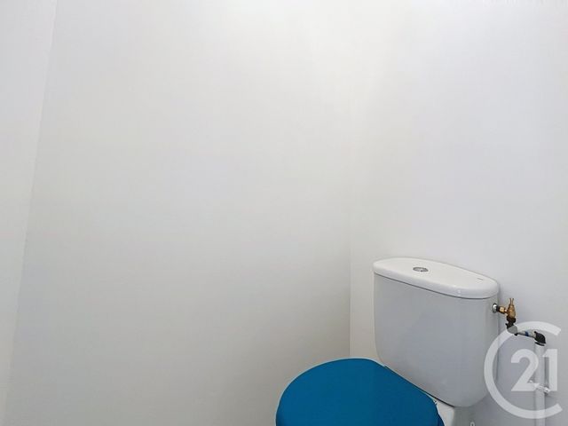 Appartement F2 à louer - 2 pièces - 44.83 m2 - IVRY SUR SEINE - 94 - ILE-DE-FRANCE - Century 21 Raspail