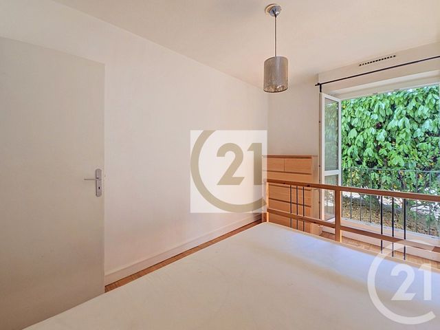 Appartement F2 à vendre - 2 pièces - 47.81 m2 - IVRY SUR SEINE - 94 - ILE-DE-FRANCE - Century 21 Raspail