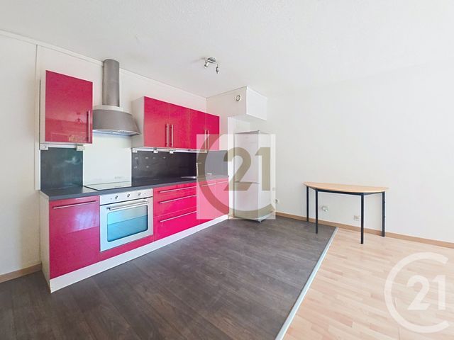Appartement F2 à vendre - 2 pièces - 47.81 m2 - IVRY SUR SEINE - 94 - ILE-DE-FRANCE - Century 21 Raspail