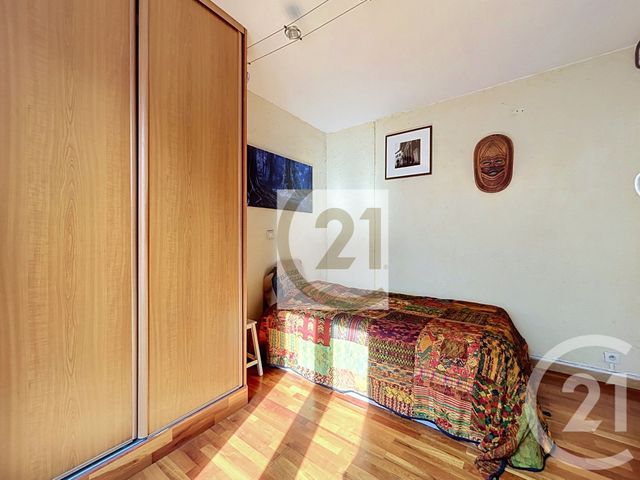 Appartement F2 à vendre - 2 pièces - 38.21 m2 - IVRY SUR SEINE - 94 - ILE-DE-FRANCE - Century 21 Raspail