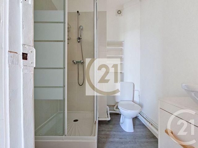 Appartement F2 à vendre - 2 pièces - 27.8 m2 - IVRY SUR SEINE - 94 - ILE-DE-FRANCE - Century 21 Raspail