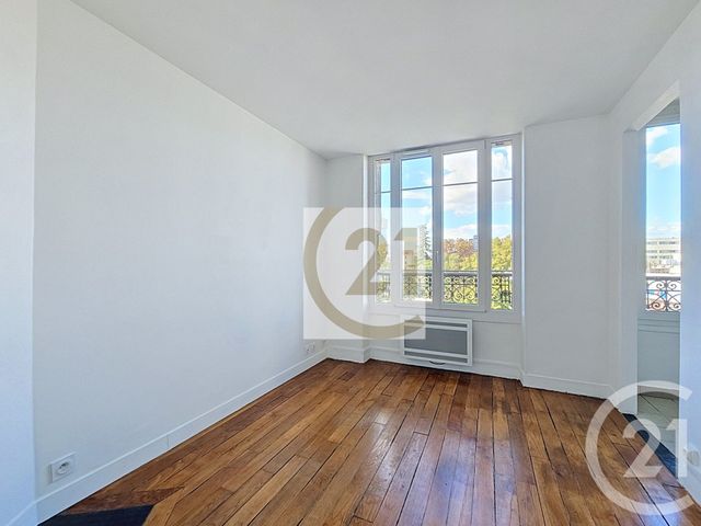 Appartement F2 à vendre - 2 pièces - 27.8 m2 - IVRY SUR SEINE - 94 - ILE-DE-FRANCE - Century 21 Raspail