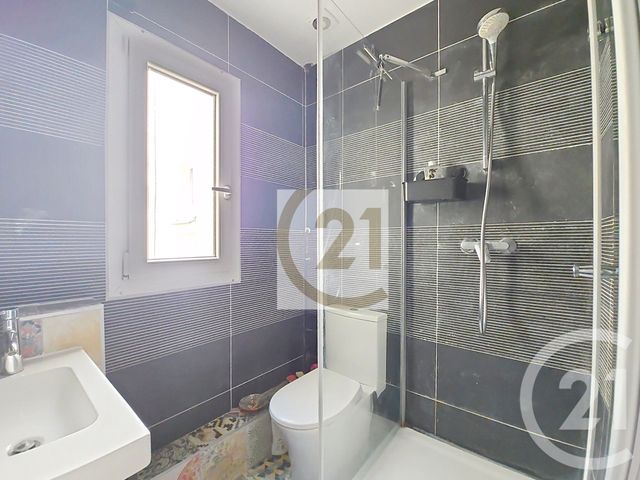 Appartement F2 à vendre - 2 pièces - 29.86 m2 - IVRY SUR SEINE - 94 - ILE-DE-FRANCE - Century 21 Raspail