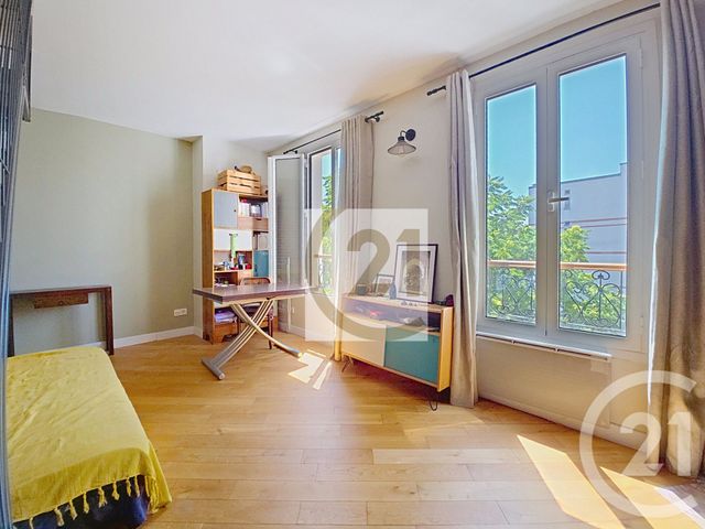 Appartement F2 à vendre - 2 pièces - 29.86 m2 - IVRY SUR SEINE - 94 - ILE-DE-FRANCE - Century 21 Raspail