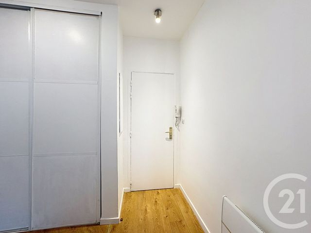 Appartement T2 à louer - 2 pièces - 41.16 m2 - IVRY SUR SEINE - 94 - ILE-DE-FRANCE - Century 21 Raspail