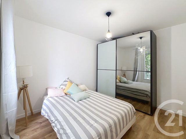 Appartement T2 à louer - 2 pièces - 41.16 m2 - IVRY SUR SEINE - 94 - ILE-DE-FRANCE - Century 21 Raspail