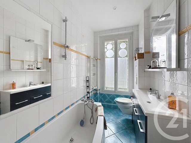 Appartement T2 à louer - 2 pièces - 41.16 m2 - IVRY SUR SEINE - 94 - ILE-DE-FRANCE - Century 21 Raspail