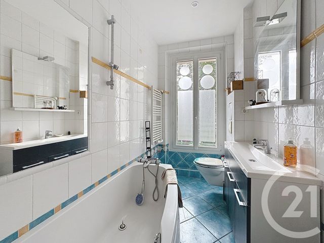 Appartement T2 à louer - 2 pièces - 41.16 m2 - IVRY SUR SEINE - 94 - ILE-DE-FRANCE - Century 21 Raspail