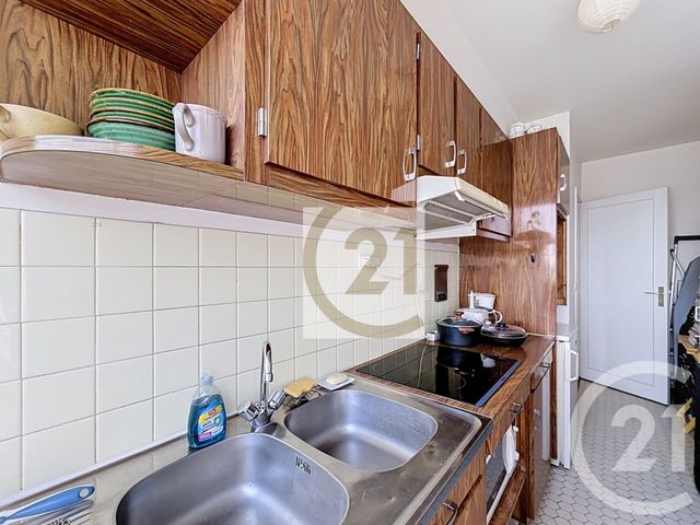Appartement F2 à vendre - 2 pièces - 40.42 m2 - IVRY SUR SEINE - 94 - ILE-DE-FRANCE - Century 21 Raspail
