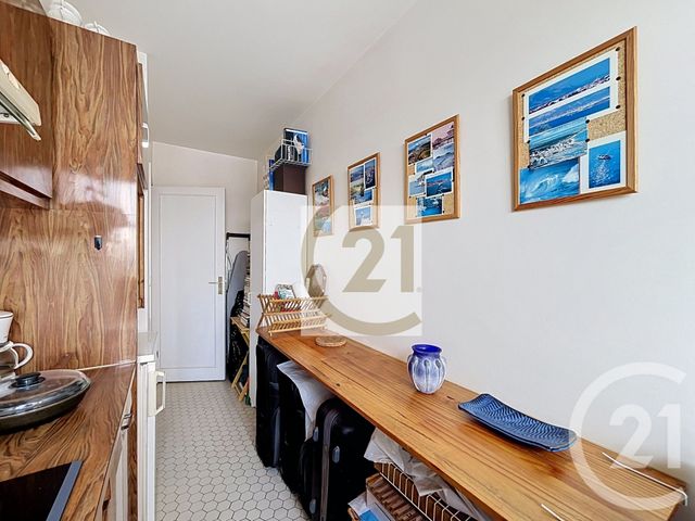 Appartement F2 à vendre - 2 pièces - 40.42 m2 - IVRY SUR SEINE - 94 - ILE-DE-FRANCE - Century 21 Raspail