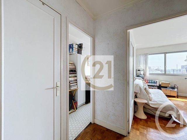 Appartement F2 à vendre - 2 pièces - 40.42 m2 - IVRY SUR SEINE - 94 - ILE-DE-FRANCE - Century 21 Raspail