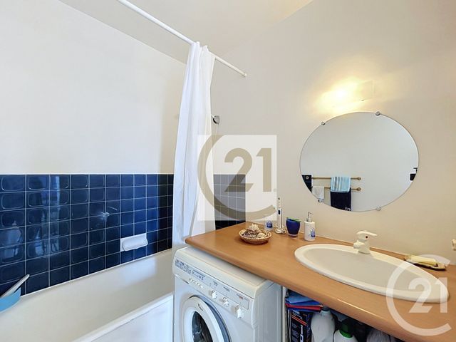 Appartement F2 à vendre - 2 pièces - 40.42 m2 - IVRY SUR SEINE - 94 - ILE-DE-FRANCE - Century 21 Raspail