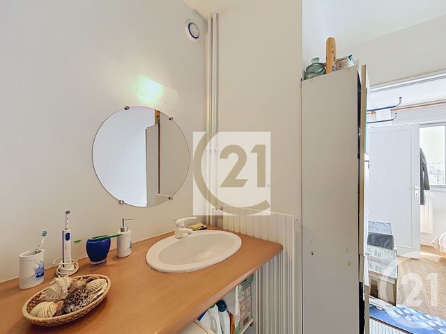Appartement F2 à vendre - 2 pièces - 40.42 m2 - IVRY SUR SEINE - 94 - ILE-DE-FRANCE - Century 21 Raspail