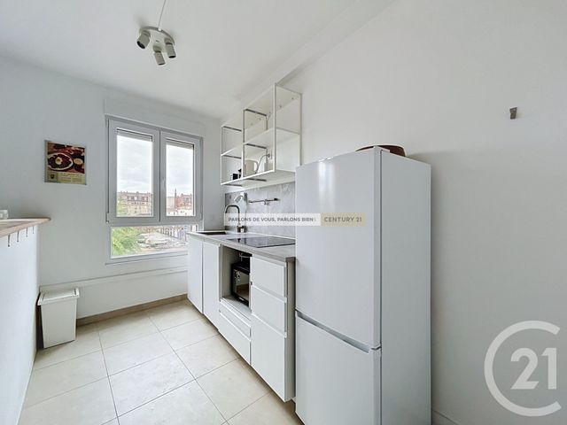 Appartement F2 à vendre - 2 pièces - 32.52 m2 - IVRY SUR SEINE - 94 - ILE-DE-FRANCE - Century 21 Raspail
