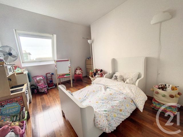 Appartement F4 à louer - 4 pièces - 106.63 m2 - IVRY SUR SEINE - 94 - ILE-DE-FRANCE - Century 21 Raspail