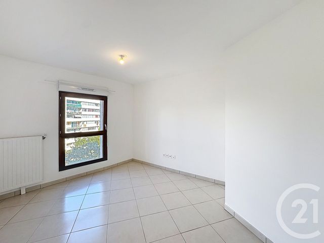 Appartement F3 à louer - 3 pièces - 66.3 m2 - IVRY SUR SEINE - 94 - ILE-DE-FRANCE - Century 21 Raspail