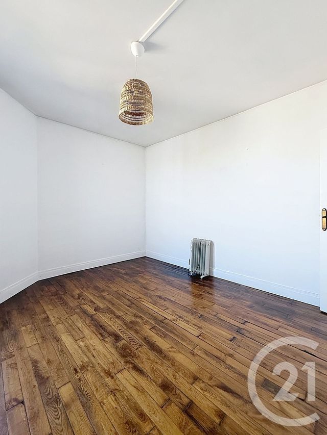 Appartement F2 à louer - 2 pièces - 37.35 m2 - VITRY SUR SEINE - 94 - ILE-DE-FRANCE - Century 21 Raspail