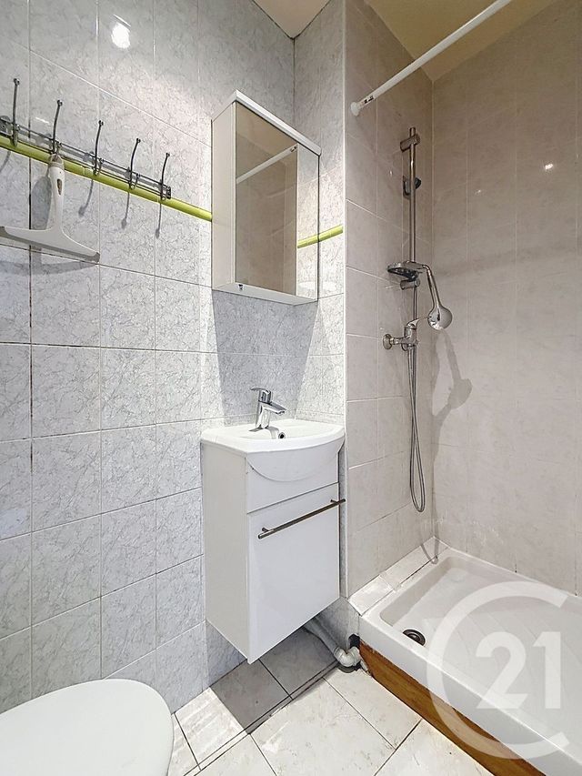 Appartement F2 à louer - 2 pièces - 37.35 m2 - VITRY SUR SEINE - 94 - ILE-DE-FRANCE - Century 21 Raspail