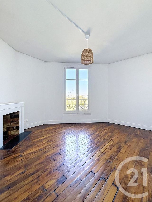 Appartement F2 à louer - 2 pièces - 37.35 m2 - VITRY SUR SEINE - 94 - ILE-DE-FRANCE - Century 21 Raspail