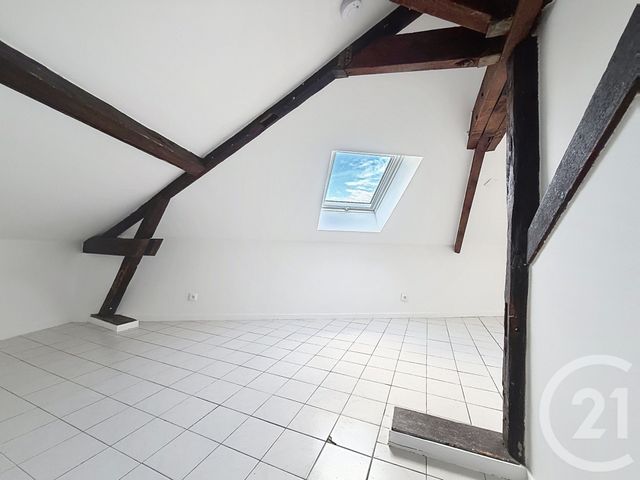 Appartement F1 à louer - 1 pièce - 13.64 m2 - IVRY SUR SEINE - 94 - ILE-DE-FRANCE - Century 21 Raspail