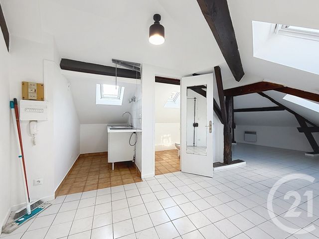 Appartement F1 à louer - 1 pièce - 13.64 m2 - IVRY SUR SEINE - 94 - ILE-DE-FRANCE - Century 21 Raspail