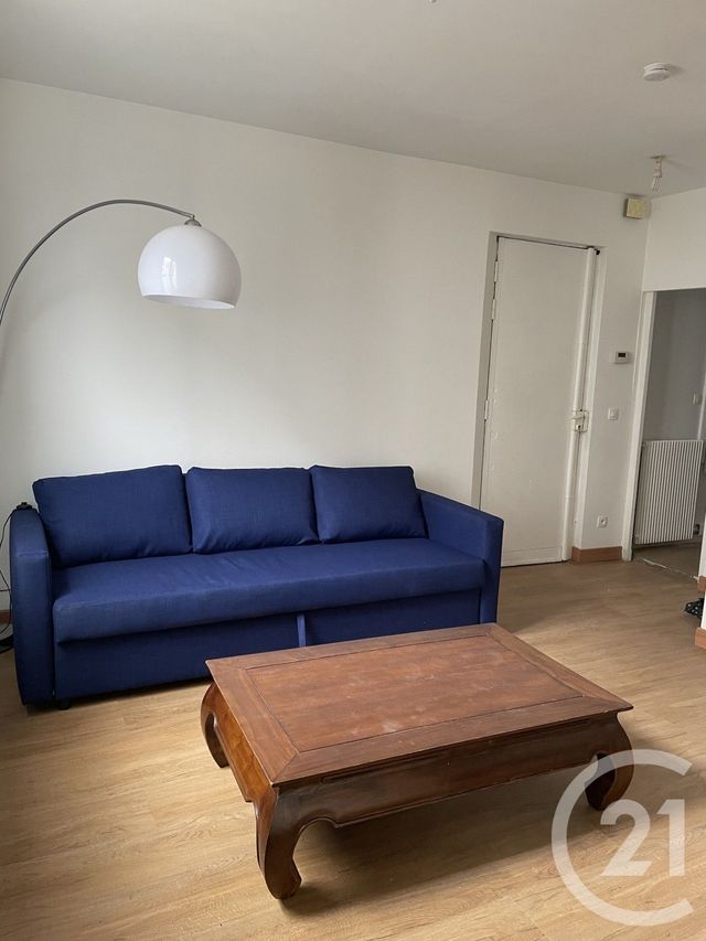 Appartement F2 à louer - 2 pièces - 46.63 m2 - IVRY SUR SEINE - 94 - ILE-DE-FRANCE - Century 21 Raspail