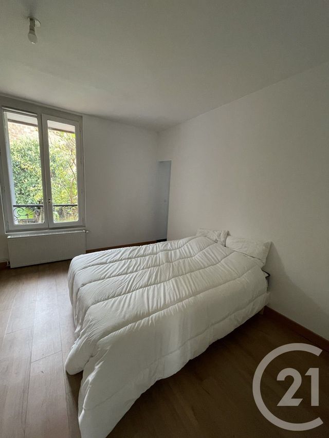 Appartement F2 à louer - 2 pièces - 46.63 m2 - IVRY SUR SEINE - 94 - ILE-DE-FRANCE - Century 21 Raspail