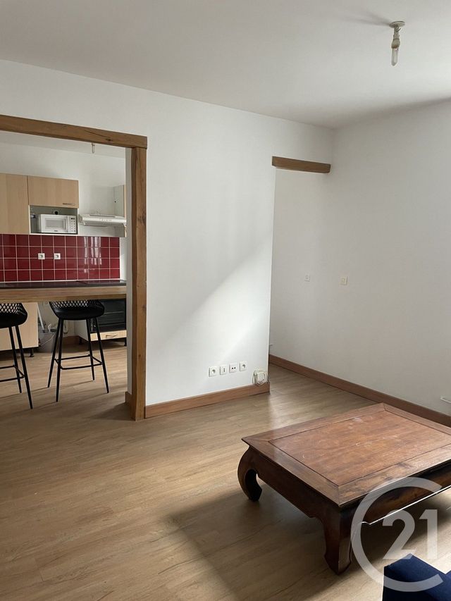 Appartement F2 à louer - 2 pièces - 46.63 m2 - IVRY SUR SEINE - 94 - ILE-DE-FRANCE - Century 21 Raspail